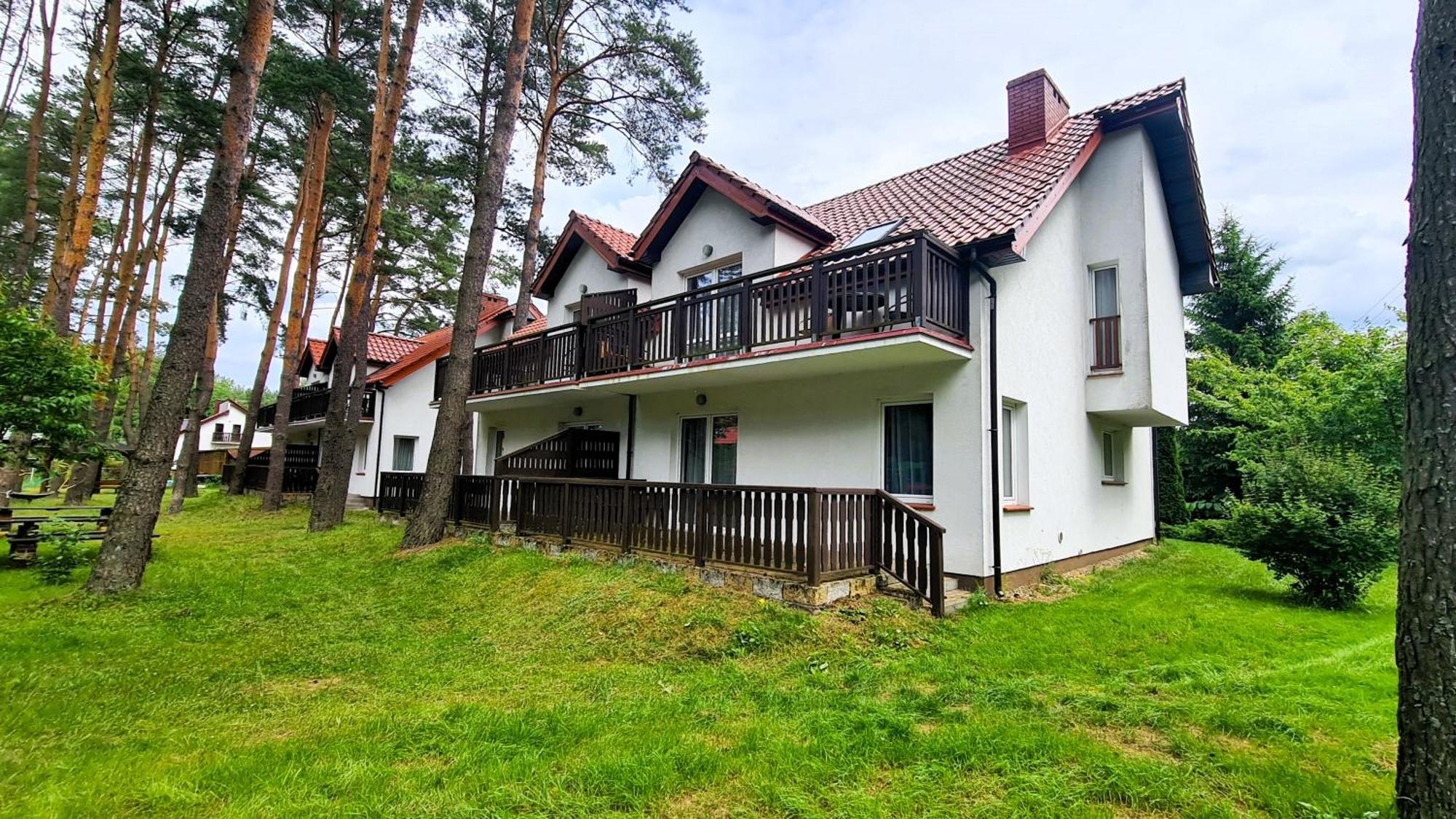 Osrodek Nad Jeziorem - Radew Rosnowo Buitenkant foto